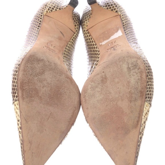 Gucci Women's Tan Snakeskin Pumps 7.5 Used - Picture 3 of 4